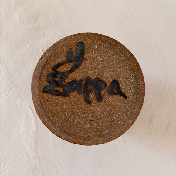 SMALL STUDIO POTTERY EGGPLANT PURPLE/BLACK GLAZED VASE BOHO COTTAGE-CORE SIGNED - Picture 6 of 7